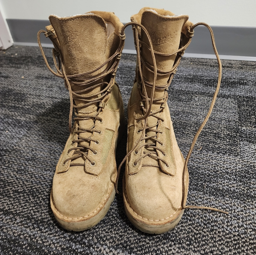 Danner Desert  Acadia 26000 No GTX Military Combat Boots Size 8.5  Mens